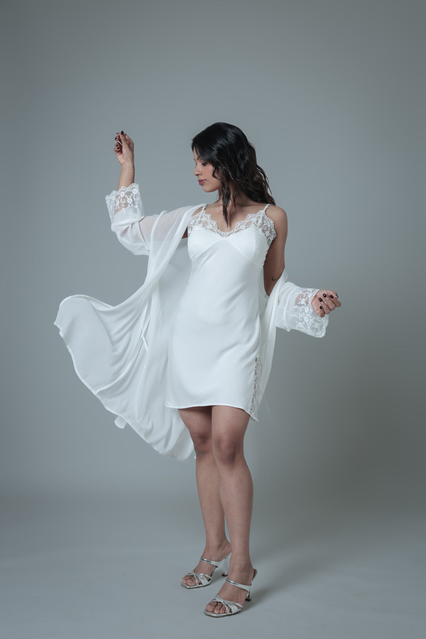 Dahlia Robe