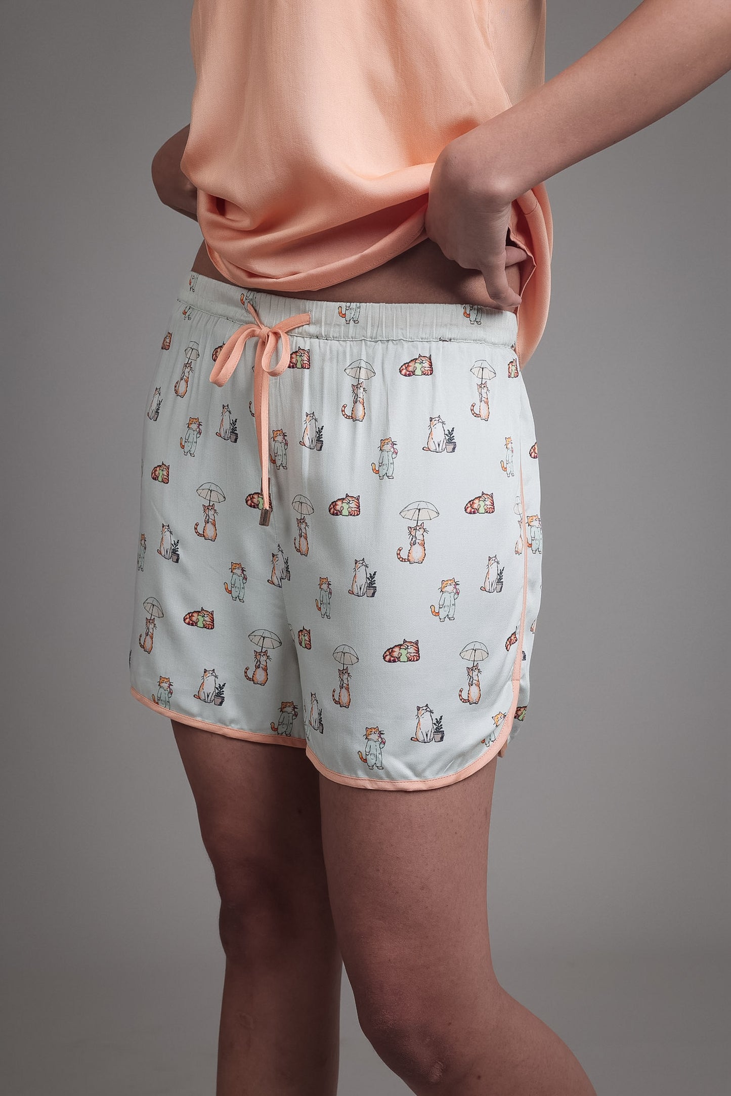 Whiskers Shorts