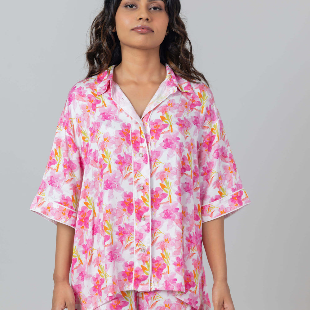 
                      
                        Eve Shirt
                      
                    