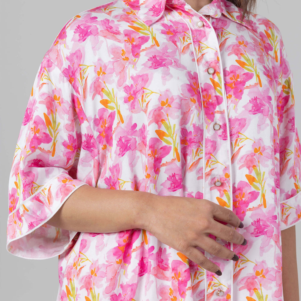 
                      
                        Eve Shirt
                      
                    