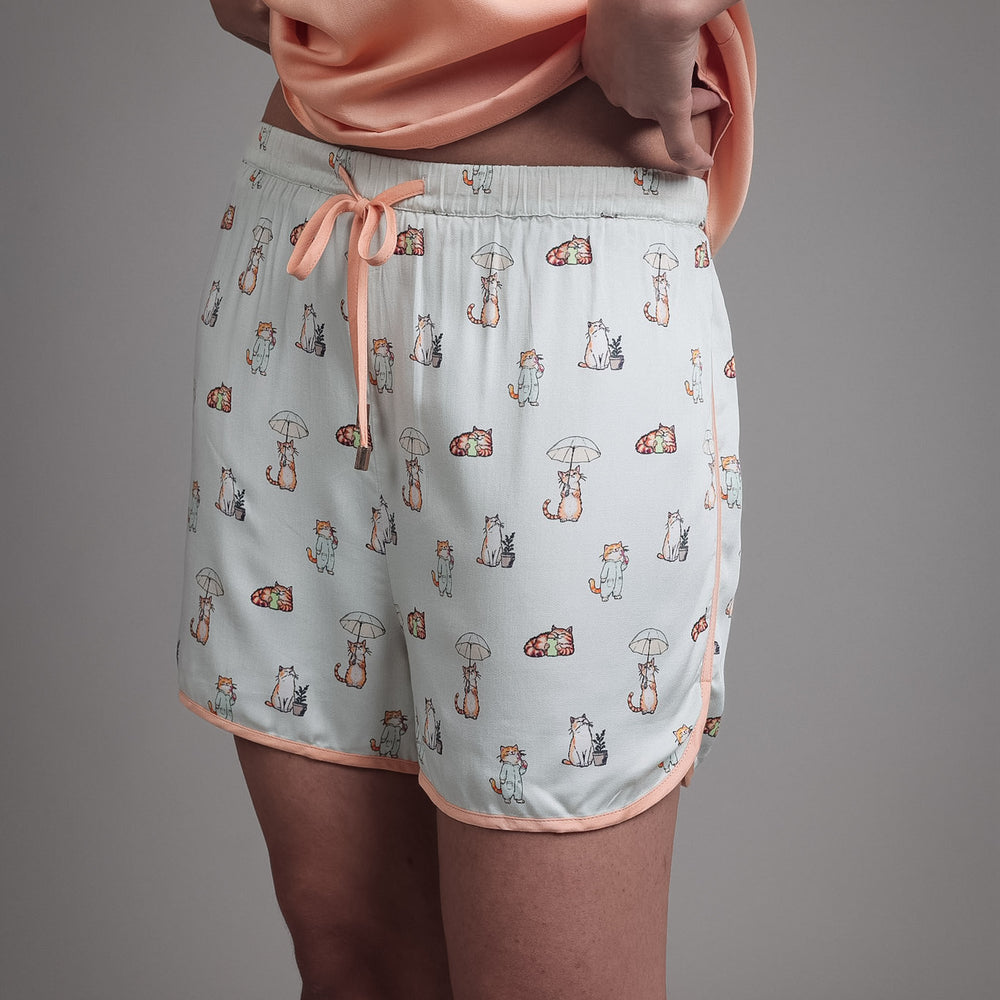 
                      
                        Whiskers Shorts
                      
                    